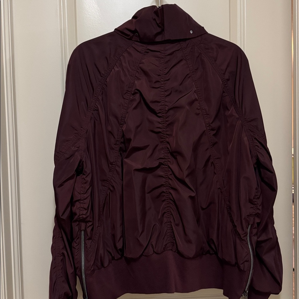 Athleta Women's Jetset Burgundy Bomber jacket size XL - Picture 7 of 8